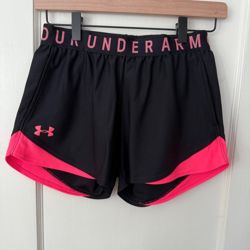 Under Armour Black & Pink HeatGear Athletic Shorts Size XS